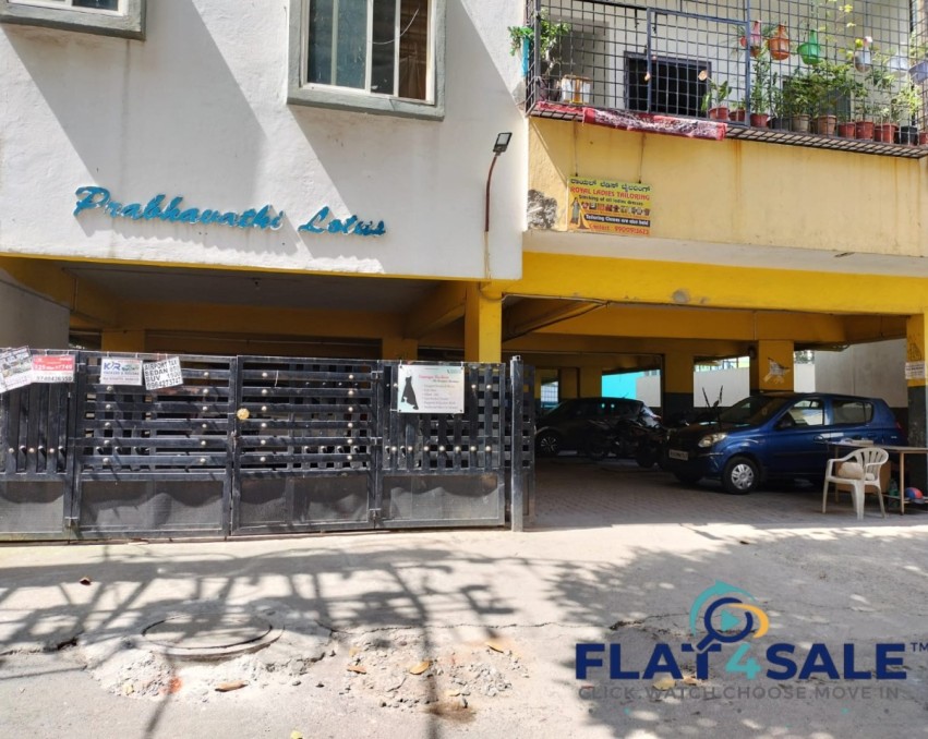 Ready-to-move 1 BHK Apartment for sale in Prabhavathi Lotus 1, Lake City Layout, Bangalore