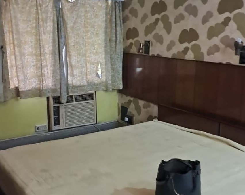 2 BHK Premium Fully-Furnished Flat with extra study room for Rent in Jatin Bagchi Road, Kolkata