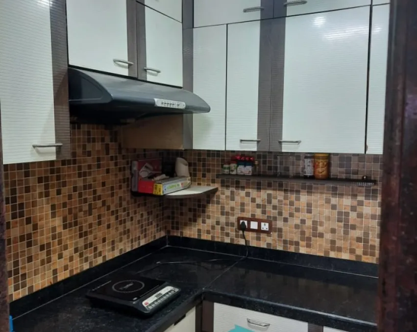 Luxurious 2-BHK fully-furnished flat for Sale in Bhubaneshwar Apartment, Palm Avenue, Kolkata